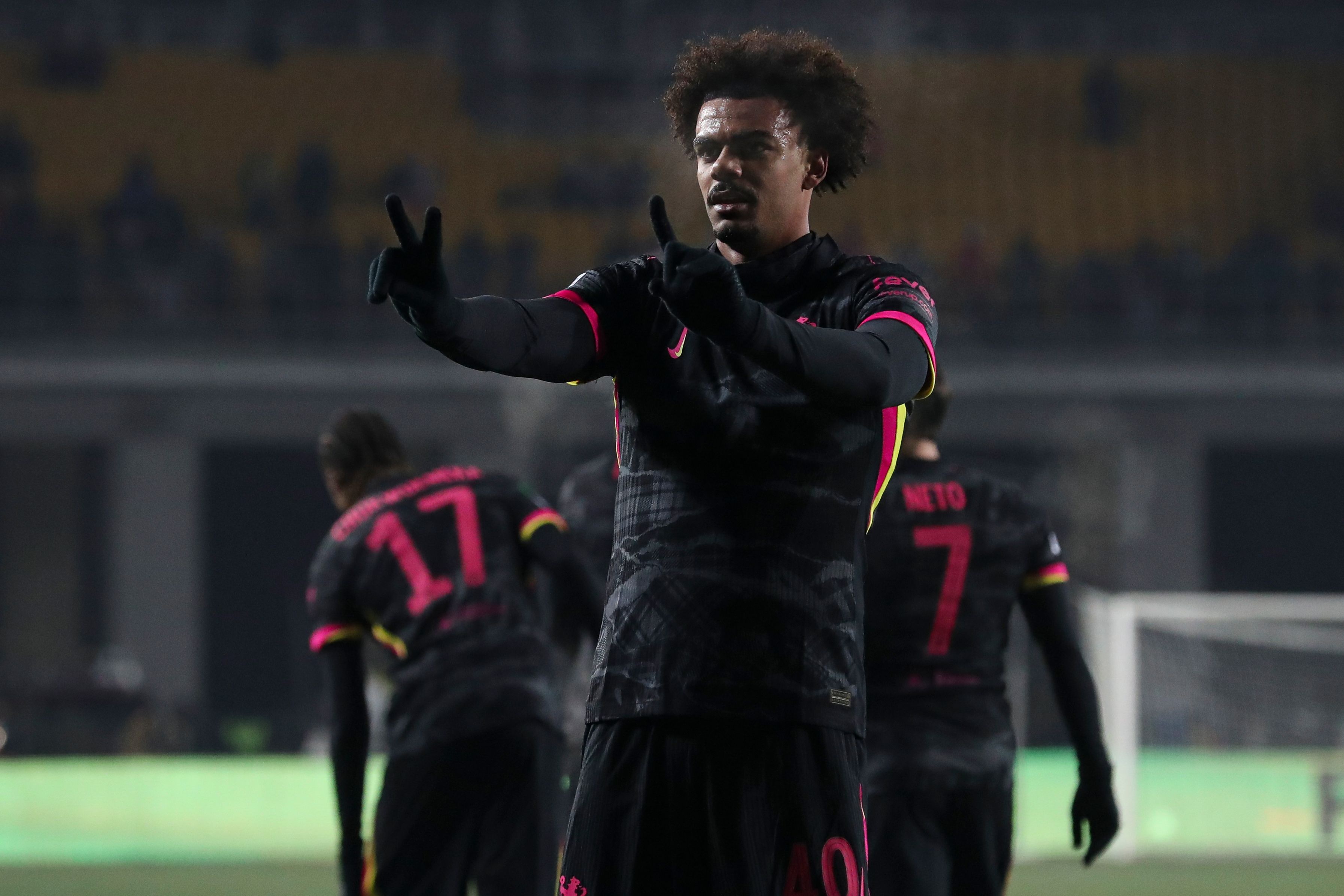 罗马诺：比利亚雷亚尔与切尔西磋商维加转会，总价2400万欧元含浮动条款